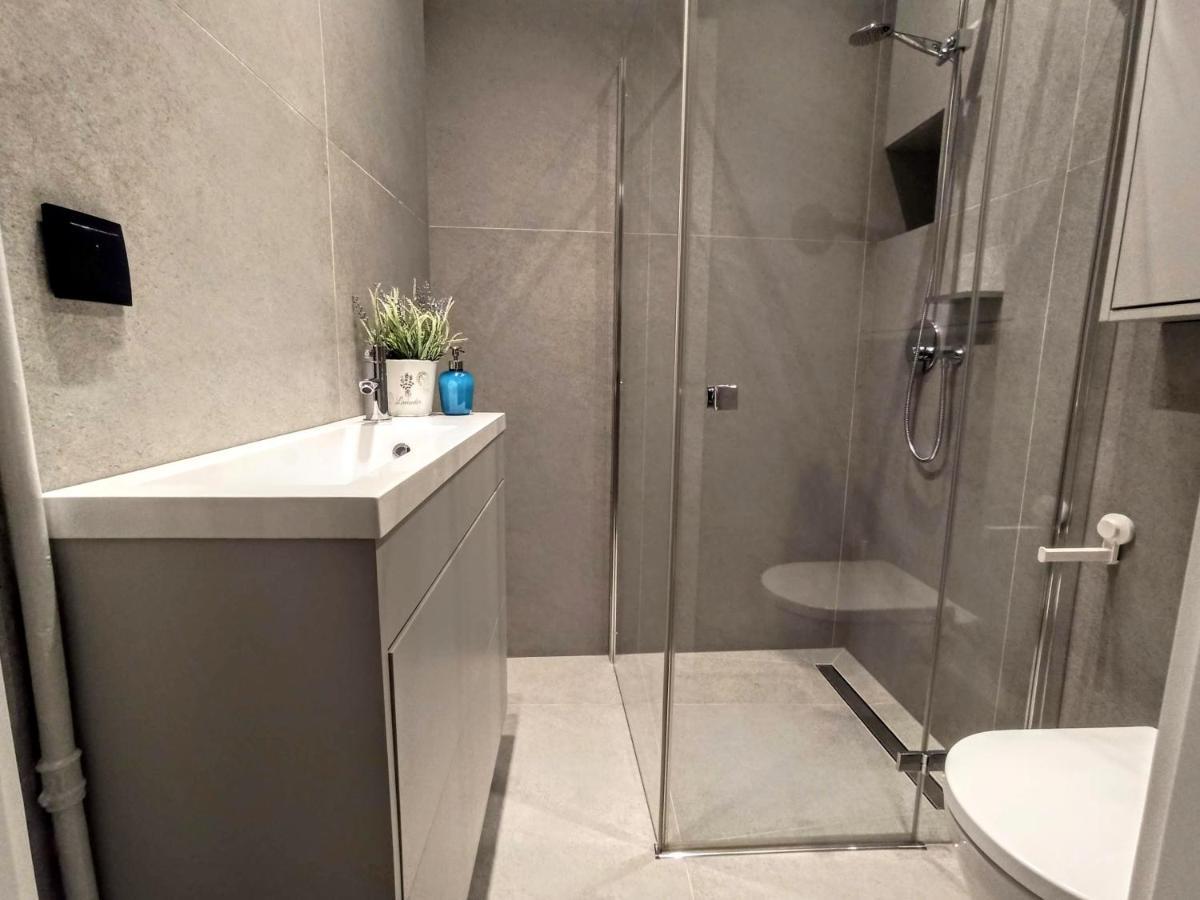 Comfy Apartments - Old Town Center غدانسك المظهر الخارجي الصورة